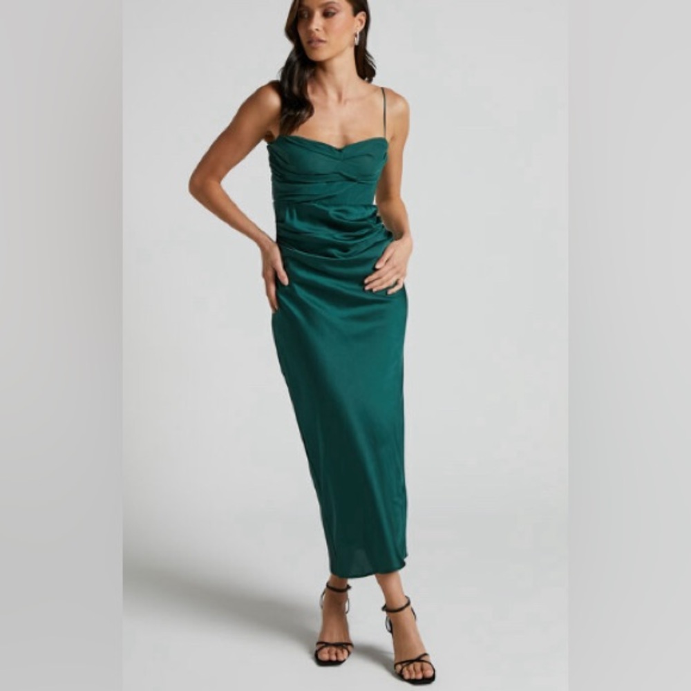 emerald green showpo dress